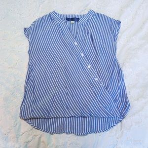 Super cute boutique top